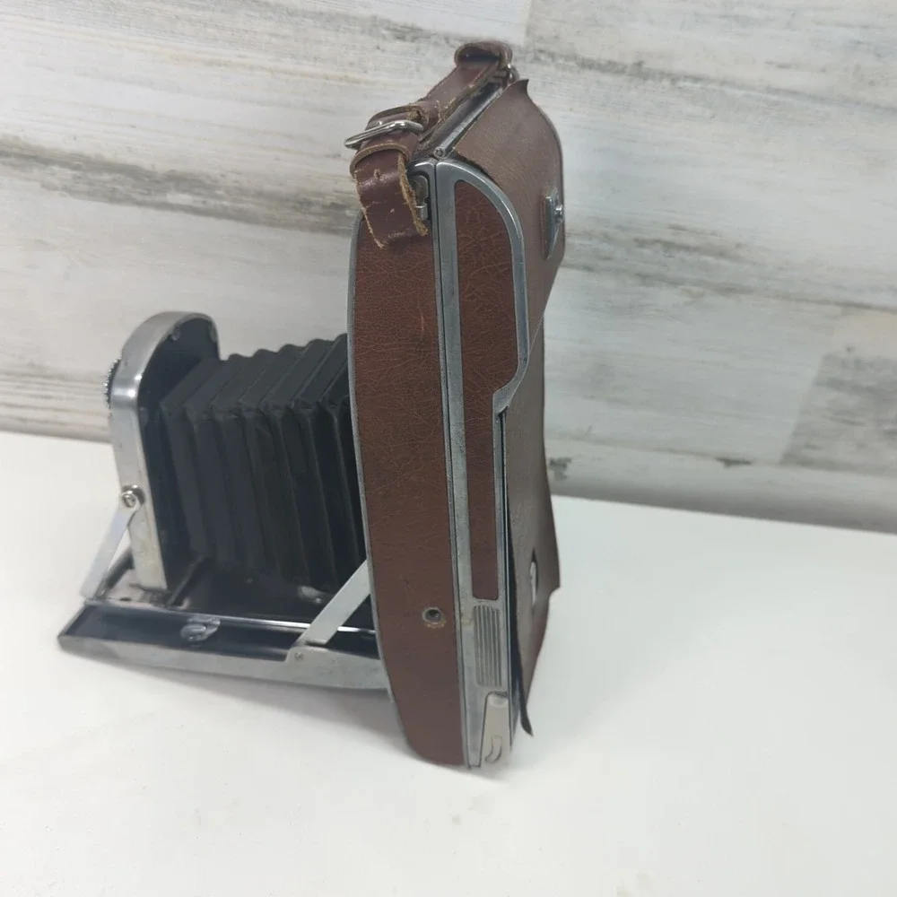 Vintage Polaroid Land Camera Model 95 Folding Instant Camera Brown Untested